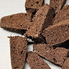 Load image into Gallery viewer, 50 Grow Plugs used for starting plants in the GrowMesh Garden kits